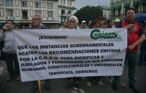 La Comisión Nacional de Derechos Humanos reconoce nuestro derecho al pago oportuno como un derecho humano y rechaza rotundamente la autorización de la fuerza pública como recurso de contención de nuestras justas demandas, expresaron.  