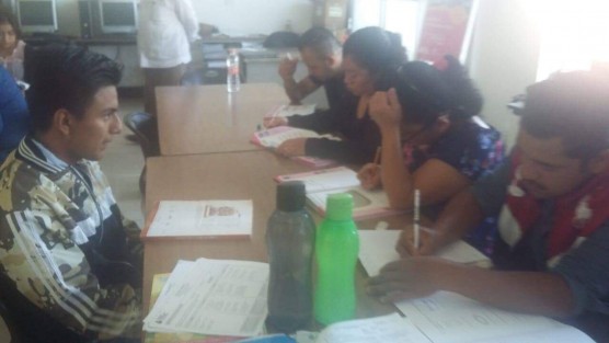 Decenas de adultos que se esfuerzan por concluir sus estudios a través del IVEA, están viendo afectados sus planes sin explicación alguna de las autoridades de la SEV, al ser suspendidos en este mes de octubre los servicios de este instituto.  