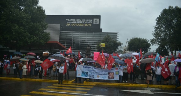 Alrededor de 2 mil personas caminaron  desde el Teatro del Estado hasta la plaza Lerdo, en la Marcha por la Vida. 