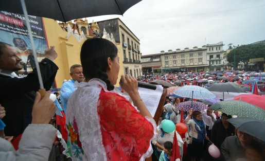 Con consignas como mi madre dijo sí, por eso estoy aquí, los participantes en la Marcha por la Vida  llenaron la plaza Lerdo, donde escucharon los discursos de los organizadores.