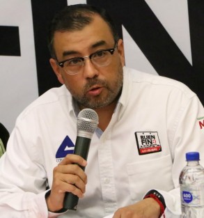 Bernardo Martínez Ríos, vicepresidente de la CANACO, en compañía de Josefina Mesa Mora, David Stivalet y el subdelegado  de la Profeco Víctor Manuel Rojas, dieron a conocer que el Buen Fin se llevará a cabo del 16 del al 19 de noviembre. Comentaron que ésta será la octava edición.   