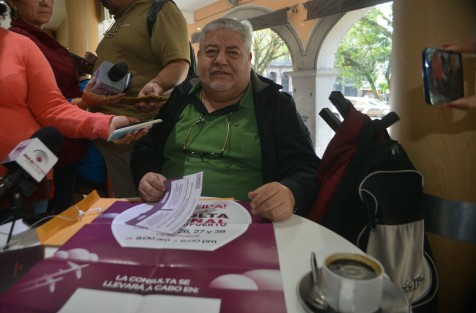 El dirigente estatal de Morena, Manuel Huerta Ladrón de Guevara, dio a conocer que la consulta ciudadana sobre el Nuevo Aeropuerto Internacional de la Ciudad de México también se realizará en Veracruz, por lo cual, se instalarán mesas de votación en 101 municipios de la entidad los próximos días 25, 26 y 27 de octubre. 