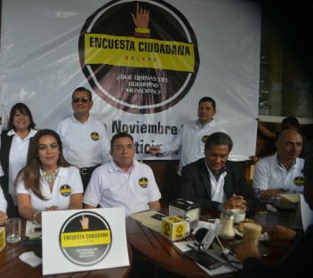  Con la finalidad de que los ciudadanos xalapeños evalúen el trabajo realizado por la administración encabezada por el presidente municipal, Pedro Hipólito Rodríguez Herrero, el Partido de la Revolución Democrática (PRD) llevará a cabo el próximo 26 de noviembre una consulta ciudadana. 