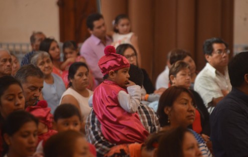 Como cada año se llevó a cabo la  celebración de san Rafael Guízar  y Valencia con arcos, misas y flores. Miles de feligreses se dan cita en la catedral para festejar este día.