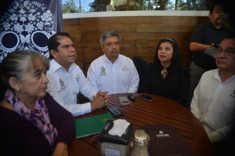 Como parte de la celebración de Día de Muertos, el Ayuntamiento de Teocelo llevará a cabo una serie de actividades enfocadas a la conservación y preservación de las tradiciones, así lo dio a conocer el director de turismo y cultura municipal, Julio Cesar Casas Casas.  