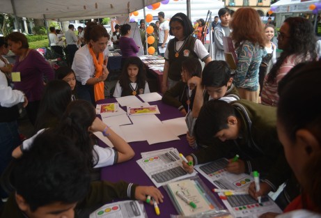 Con diferentes actividades, en el parque Juárez de Xalapa, se informó a niñas y adolescentes sobre la violencia contra las mujeres, cómo detectarla, prevenirla.  