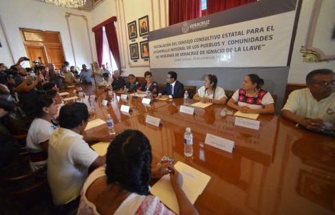 Diputados locales, funcionarios  gobierno y de la AVELI participaron en la instalación del Consejo Consultivo Estatal para el Desarrollo Estatal de los Pueblos y Comunidades de Indígenas de Veracruz de Ignacio de la Llave.