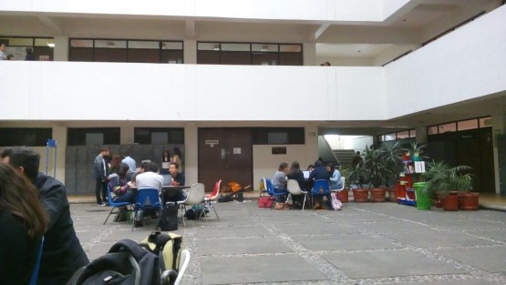 Facultades de la Universidad Veracruzana región Xalapa, sumados al paro nacional en defensa de la universidad pública,ante la falta de pago a trabajadores de 6 universidades en la república. 