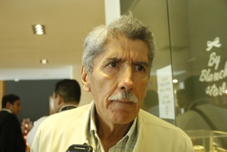 Con la presencia del gobernador electo, Cuitláhuac García, legisladores locales y federales, así como alcaldes de MORENA, dio inicio la Reunión de la Dirigencia Nacional con Representantes Populares.