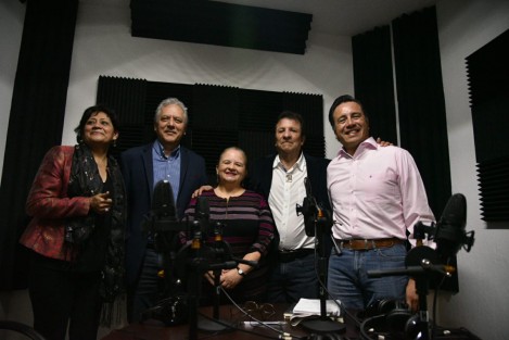  A partir de la entrante LXV Legislatura del Congreso de Veracruz, se trabajará en una agenda compartida para combatir la corrupción en el gasto público, así como la austeridad en los recursos que se destinan a los diputados, manifestó el gobernador electo, Cuitláhuac García Jiménez. 