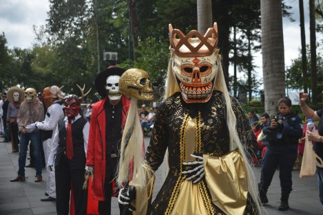 Danzantes de la región de Tantoyuca fueron invitados por el ayuntamiento de Xalapa para mostrar un poco de las tradiciones que se viven en aquel lugar, para los que no pudieron salir de la ciudad  