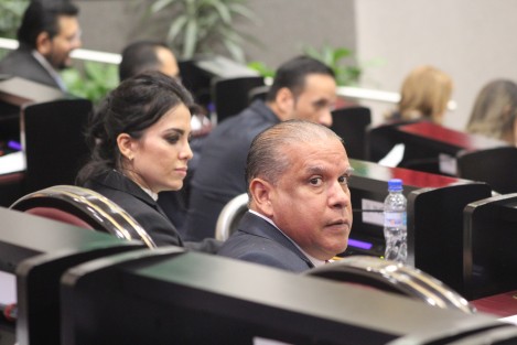 Los nuevos diputados de la LXV Legislatura, que este lunes se instaló en el Congreso del Estado. 