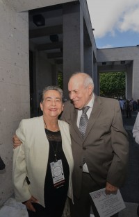 La maestra y emblemática luchadora social veracruzana Gloria Sánchez, junto al editor José Pablo Robles Martínez, decano del periodismo en Veracruz, en la instalación de la LXV Legislatura.