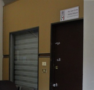 Oficinas de diputados de todos los colores de la LXV Legislatura, permanecen cerradas. Algunos se preocupan porque aún no hay quie reciba los oficios.  