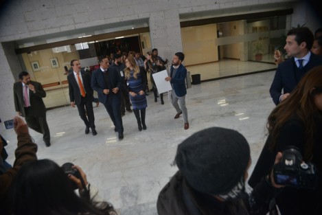  Diputados Locales del PAN abandonaron el pleno ante la tardanza de Legisladores de Morena para iniciar la Tercera Sesión Ordinaria programada para las 11 de la mañana.  
