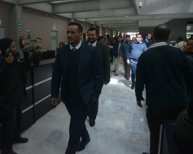  Diputados Locales del PAN abandonaron el pleno ante la tardanza de Legisladores de Morena para iniciar la Tercera Sesión Ordinaria programada para las 11 de la mañana.  