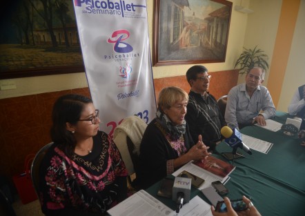 El Psicoballet Veracruz en coordinación con el Ayuntamiento de Xalapa informaron sobre el 1er. Seminario de Psicoballet en el Centro Recreativo Xalapeño que se realizará del 21 al 23 del presente, donde habrá conferencistas y talleristas de probada solvencia moral y académica que han decidido contribuir en esta tarea de alto valor humano.