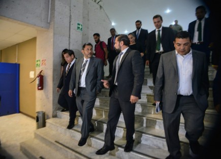 En la segunda comparecencia ante la LXV legislatura fue el encargado de la Sedecop, Alejandro Zairic, quien explicó a los encargados de la comisión de Obras especiales y desarrollo económico de la miles de empresas que llegaron a Veracruz durante su estos dos años.