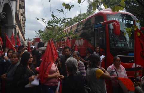 Durante la manifestación, niños de Veracruz que venían a un evento del gobierno pudieron disfrutar de las maravillas de Xalapa.