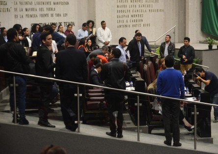 Aprobado en lo general que Congreso pueda modificar el Presupuesto de Egresos. 153 Ayuntamientos respaldaron el Decreto de reforma a la Carta Magna del Estado.