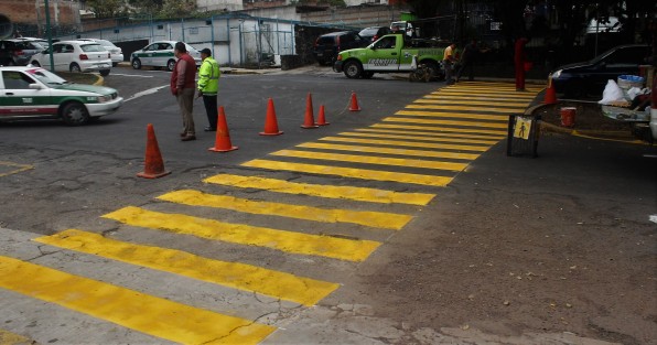 Le dan mantenimiento a los accesos al Palacio Legislativo de cara a la toma de protesta al nuevo gobernador de Veracruz... aunque el evento vaya a ser a medianoche.
