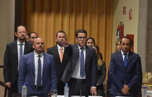 Por la tarde se llevó a cabo comparecencia del titular de la Secretaría de Desarrollo Social del estado, José Rodrigo Marín Franco, quien sustituyera en el cargo a la ahora senadora Indira Rosales. 