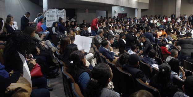 Ya falta menos para que estas comparecencias terminen, hoy  por la mañana le tocó al titular de la SEV, Enrique Pérez, comparecer ante diputados y Comisión de Educación.