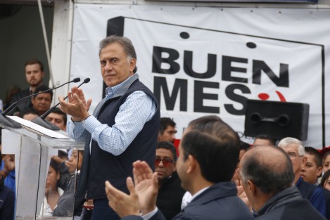 El gobernador Miguel Ángel Yunes Linares, asistió a la inauguración de los trabajos de remodelación del Hospital Regional de Alta Especialidad de Veracruz.  