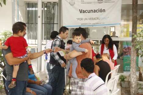 Se aplican vacunas contra la influenza en el módulo de la Jurisdicción Sanitaria Número VIII. La campaña termina en marzo y hasta el momento se ha suministrado el 60 por ciento del total de las dosis.  