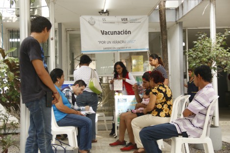 Se aplican vacunas contra la influenza en el módulo de la Jurisdicción Sanitaria Número VIII. La campaña termina en marzo y hasta el momento se ha suministrado el 60 por ciento del total de las dosis.  