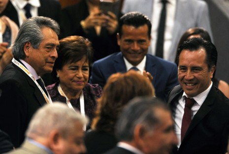 Familiares acompañaron a Cuitláhuac García en su toma de protesta como Gobernador de Veracruz.