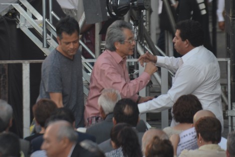 Ambiente previo a la llegada de AMLO a Plaza Lerdo. 