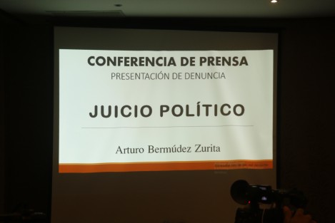 Los abogados defensores del extitular de la SSP Arturo N, aseguraron que su cliente es inocente de todos los cargos que se le imputan y denunciarán al fiscal Jorge Winckler y al exgobernador Miguel Ángel Yunes Linares.