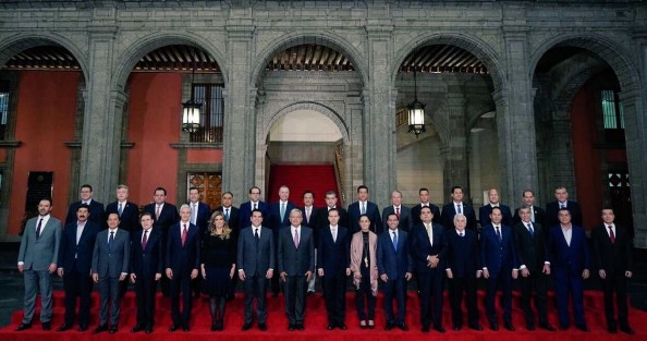 En Palacio Nacional, los miembros de la CONAGO se reunieron con el presidente Andrés Manuel López Obrador. Se tomaron acuerdos en relación a la coordinación entre la federación y estados. 