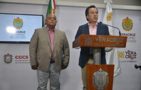Tenemos información precisa de que  fue el Fiscal General del Estado, Jorge  Winckler, quien negoció con Bermúdez Zurita, acusarlo sólo por el delitos de desaparición forzada, el cual lamentablemente, no es considerado grave en el estado de Veracruz, dijo Cuitláhuac García.
