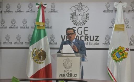 El aún Fiscal General del Estado, Jorge Winckler, ofreció conferencia  de prensa para hablar de la liberación de duartistas, acusando al nuevo gobierno de abrirles las puertas del penal.
