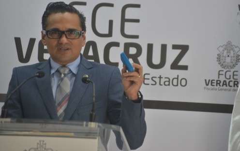 En el caso de colectivos de desaparecidos, y su inconformidad con la liberación de Bermúdez Zurita, el Fiscal reiteró que sí están documentadas las desapariciones en forma sistemática, y que los colectivos que se han quejado de la actuación de la Fiscalía y su persona es porque no se han informado o acercado.  