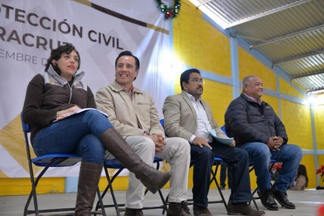 El gobernador Cuitláhuac García Jiménez inauguró en Villa Aldama, el Programa Especial de Temporada Invernal, donde destacó que la prevención y la planificación deben ser prioridad de las políticas de Protección Civil, en Veracruz.