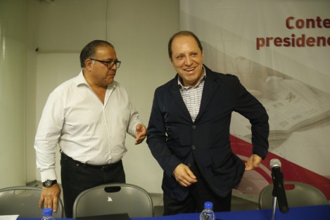 Marco Antonio Baños Martínez, consejero del INE, ofreció la conferencia magistral Conteo Rápido de la Elección Presidencial y Gubernaturas 2018. El evento tuvo lugar en el auditorio de la USBI y asistieron funcionarios del INE y del OPLE.