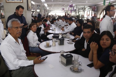 Trabajadores que fueron despedidos de la Procuraduría del Medio Ambiente, denunciaron que fue injusto el cese laboral por parte del titular de esta dependencia, Sergio Rodríguez Cortés. Los afectados son 33 trabajadores.