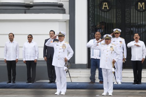 Froylan Jiménez Colorado dejó el cargo de comandante de la Primera Región Naval, con sede en Veracruz, y entregó la estafeta a Romel Ledezma Abaroa, quien se encargaba de la titularidad de la Octava Región Naval.