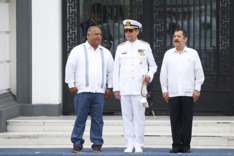 En una ceremonia, llevada a cabo en la plaza de la República en la ciudad de Veracruz, se realizó el acto protocolario de cambio de mando, donde estuvo presente el Secretario de Gobierno, Eric Cisneros Burgos en representación del gobernador, Cuitláhuac García Jiménez.
