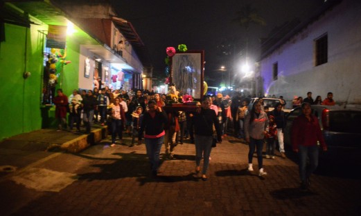Al igual que en todo el estado, en el municipio de Teocelo se llevan a cabo varias peregrinaciones  y festejos a la Virgen de Guadalupe. En esta ocasión el alcalde Mario A. Chama Díaz  tuvo a bien participar en una junto a los teocelanos.