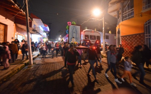 Al igual que en todo el estado, en el municipio de Teocelo se llevan a cabo varias peregrinaciones  y festejos a la Virgen de Guadalupe. En esta ocasión el alcalde Mario A. Chama Díaz  tuvo a bien participar en una junto a los teocelanos.
