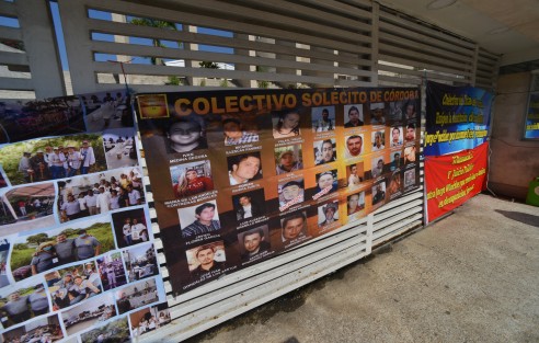 Integrantes de colectivos de búsqueda de desaparecidos, entre ellos Solecito, tomaron el edificio de la Fiscalía del Estado para exigir la renuncia del Fiscal Jorge Winckler, así como juicio político en su contra y de Luis Eduardo Coronel Gamboa.