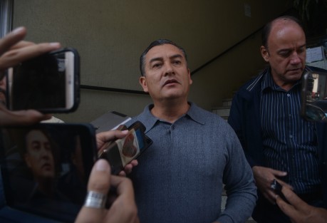 El secretario general del sindicato Liberal de Trabajadores al Servicio del Poder Ejecutivo del Estado de Veracruz, Luis Manuel González García, denunció en las instalaciones de SEDEMA, que 20 trabajadores sindicalizados de esa dependencia fueron despedidos injustificadamente por los funcionarios entrantes. 