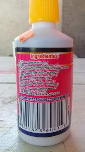 La medicina tradicional cada vez gana más consumidores. Algunos productos tienen nombres de frases populares, cómo la infusión para calmar los nervios y conciliar el sueño Me Vale Madres y Qué?.