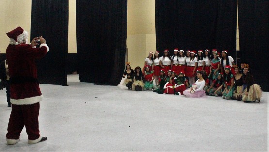 Instituciones educativas de todos los niveles comienzan a cerrar actividades. Alumnos de la Benemérita Escuela Normal Veracruzana realizaron con éxito su Festival Navideño. 