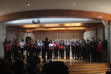 Los Talleres Vocales de la Universidad Veracruzana tuvieron el pasado martes su Presentación de Fin de Cursos en el auditorio del MAX, con la participación de los talleres de Técnica Vocal, Coro Infantil, Ensamble vocal y de Canto en el Son Jarocho, además de la participación especial de la Tuna Femenil de la Universidad Veracruzana.  