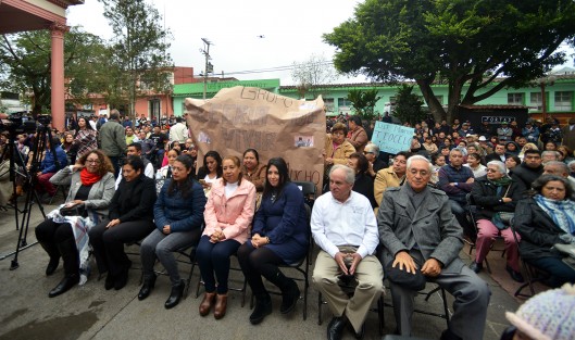 Con grandes acciones de beneficio social a favor de los grupos vulnerables, cierra su primer año de actividades la presidenta del DIF de Teocelo, Mara Chama Villa, quien este sábado presentó su informe de labores